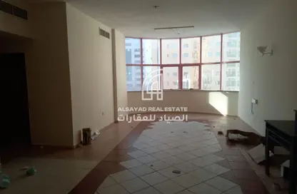 شقة - غرفة نوم - 2 حمامات للايجار في التعاون 1 - أبراج التعاون - الخان - الشارقة