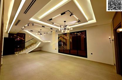 Villa - 5 Bedrooms - 7 Bathrooms for sale in Al Yasmeen 1 - Al Yasmeen - Ajman