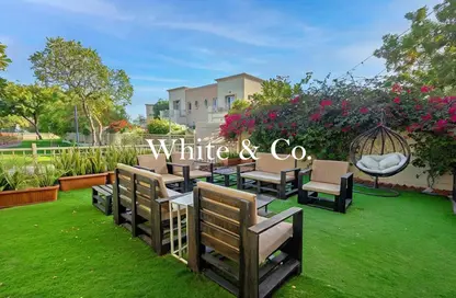 فيلا - 2 غرف نوم - 3 حمامات للايجار في الينابيع 7 - الينابيع - دبي