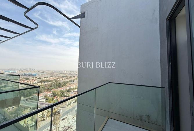 98241015 - Property Image 3