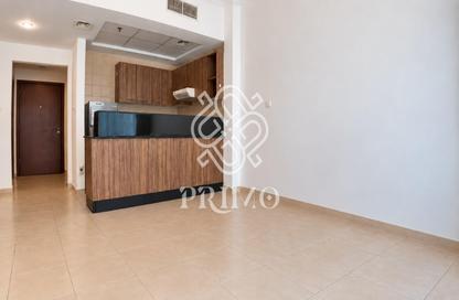Apartment - Studio - 1 for rent in Burj Al Nujoom - Downtown Dubai - Dubai