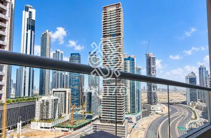 Apartment - Studio - 1 for rent in Burj Al Nujoom - Downtown Dubai - Dubai