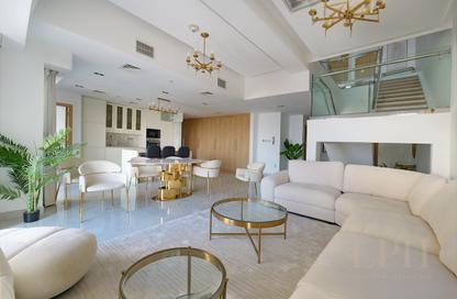 Apartment - 3 - 5 for rent in Cayan Tower - Dubai Marina - Dubai
