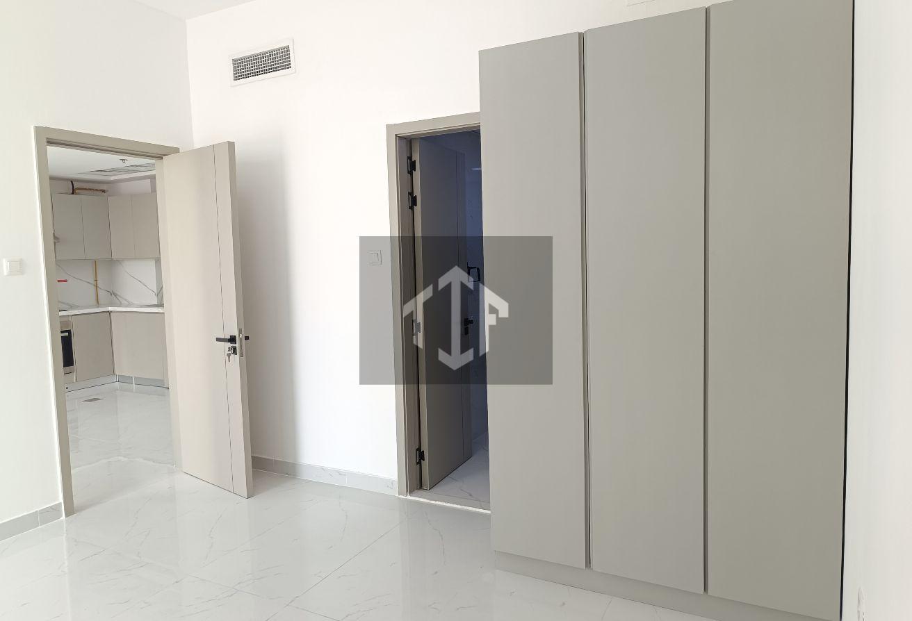 SEMI FURNISHED | BRAND NEW | PRIME LOCATION photo 5
