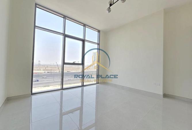 Close Kitchen | Study Room | Multiple Options