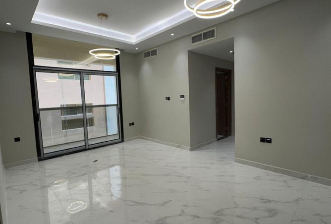 87464237 - Property Main Image