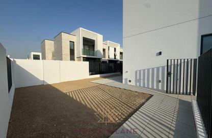 Villa - 4 - 5 for rent in Arabian Ranches 3 Souk - Arabian Ranches 3 - Dubai