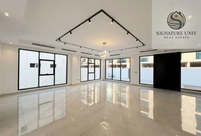 156211112 - Property Image 2