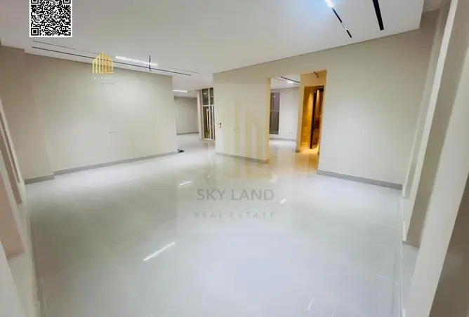 164608798 - Property Image 3