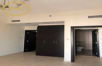Apartment - 1 Bedroom - 2 Bathrooms for sale in Farah Tower 1 - Queue Point - Liwan - Dubai Land - Dubai