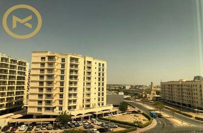Apartment - 1 Bedroom - 2 Bathrooms for sale in Farah Tower 1 - Queue Point - Liwan - Dubai Land - Dubai