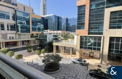 Apartment - 1 Bathroom for rent in Bay Square Building 9 - Bay Square - Business Bay - Dubai