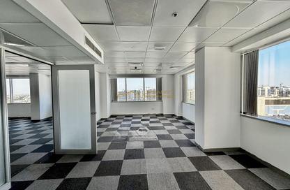 Office Space - Studio for rent in Sheikh Zayed Road - Dubai