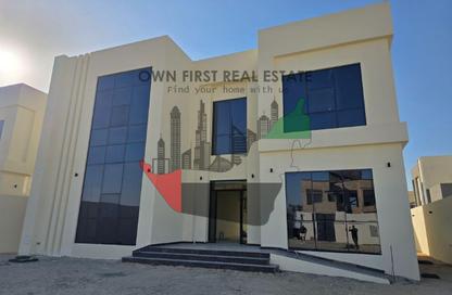 Villa - 4 Bedrooms - 6 Bathrooms for rent in Al Aweer 1 - Al Aweer - Dubai
