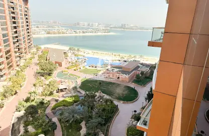 Apartment - 3 Bedrooms - 4 Bathrooms for rent in Sapphire - Tiara Residences - Palm Jumeirah - Dubai