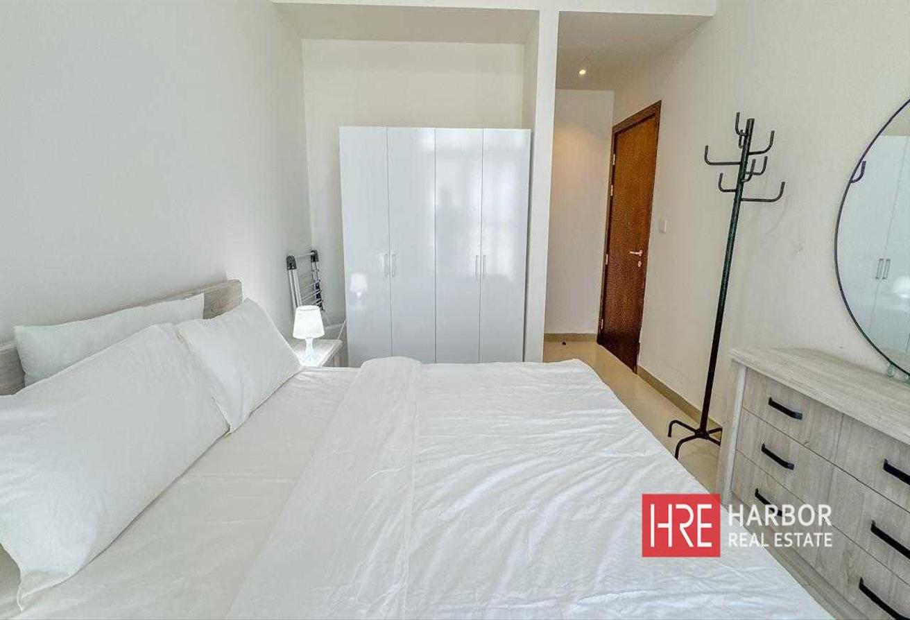 Ready to Move In | Exclusive | Prime location photo 13