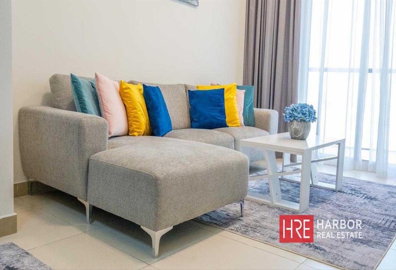 Ready to Move In | Exclusive | Prime location photo 5