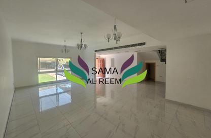 Villa - 4 Bedrooms - 3 Bathrooms for rent in Al Jafiliya Villas - Al Jafiliya - Dubai