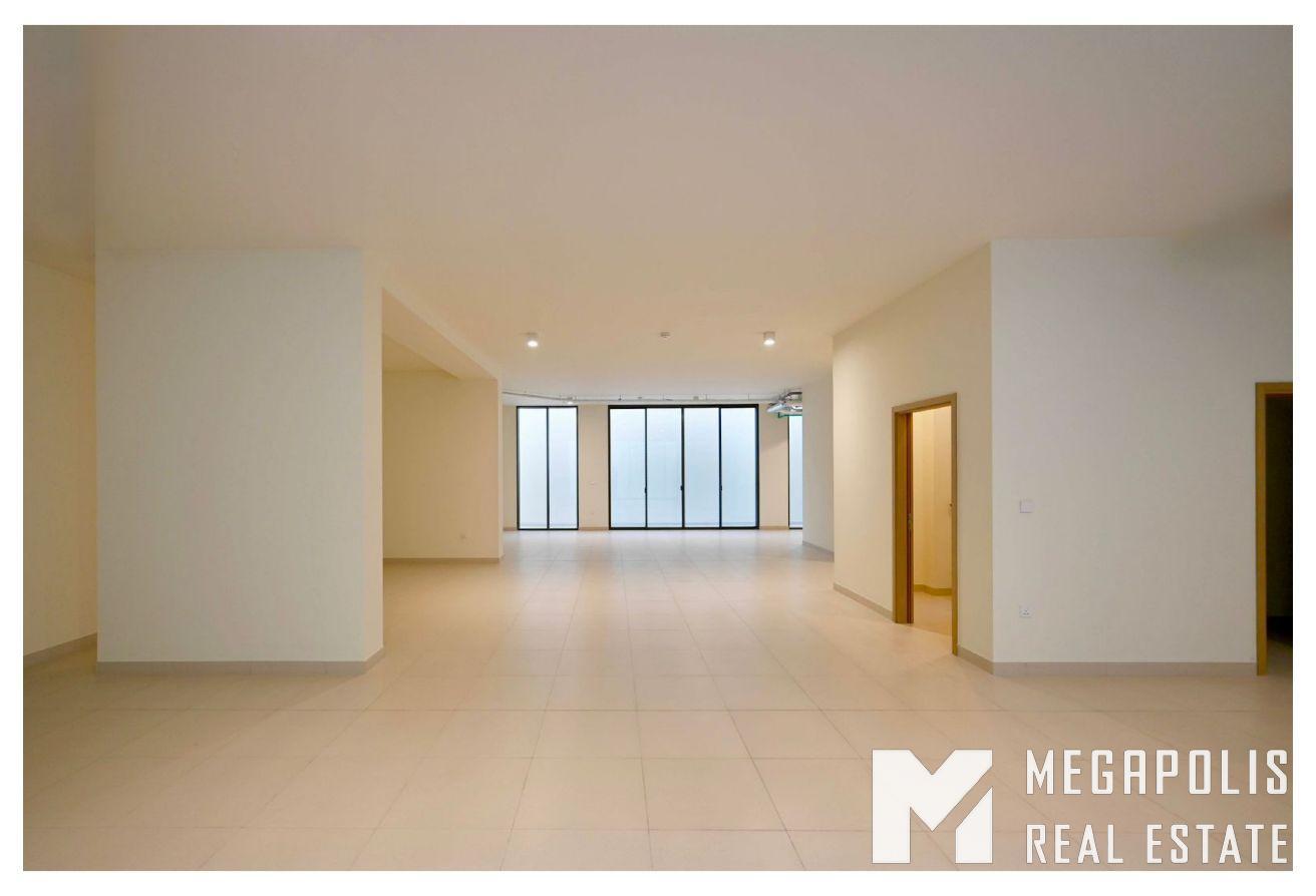 POOL OPTION | FULLY FURNISHED OPTION | BEST PRICE photo 11