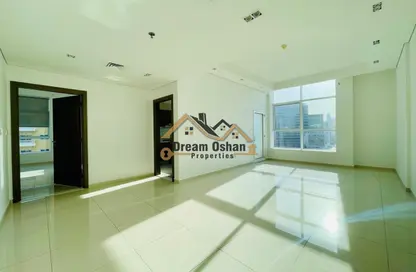 شقة - غرفة نوم - 2 حمامات للايجار في توباز ريزيدنس 3 - Topaz ريزيدنس - واحة دبي للسيليكون - دبي