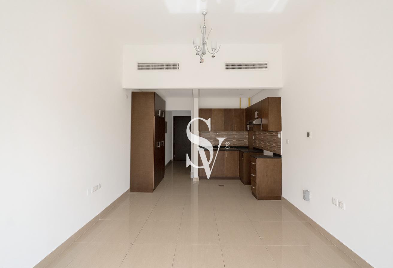 12 Chqs | Villa View | Chiller Free | High Floor photo 5