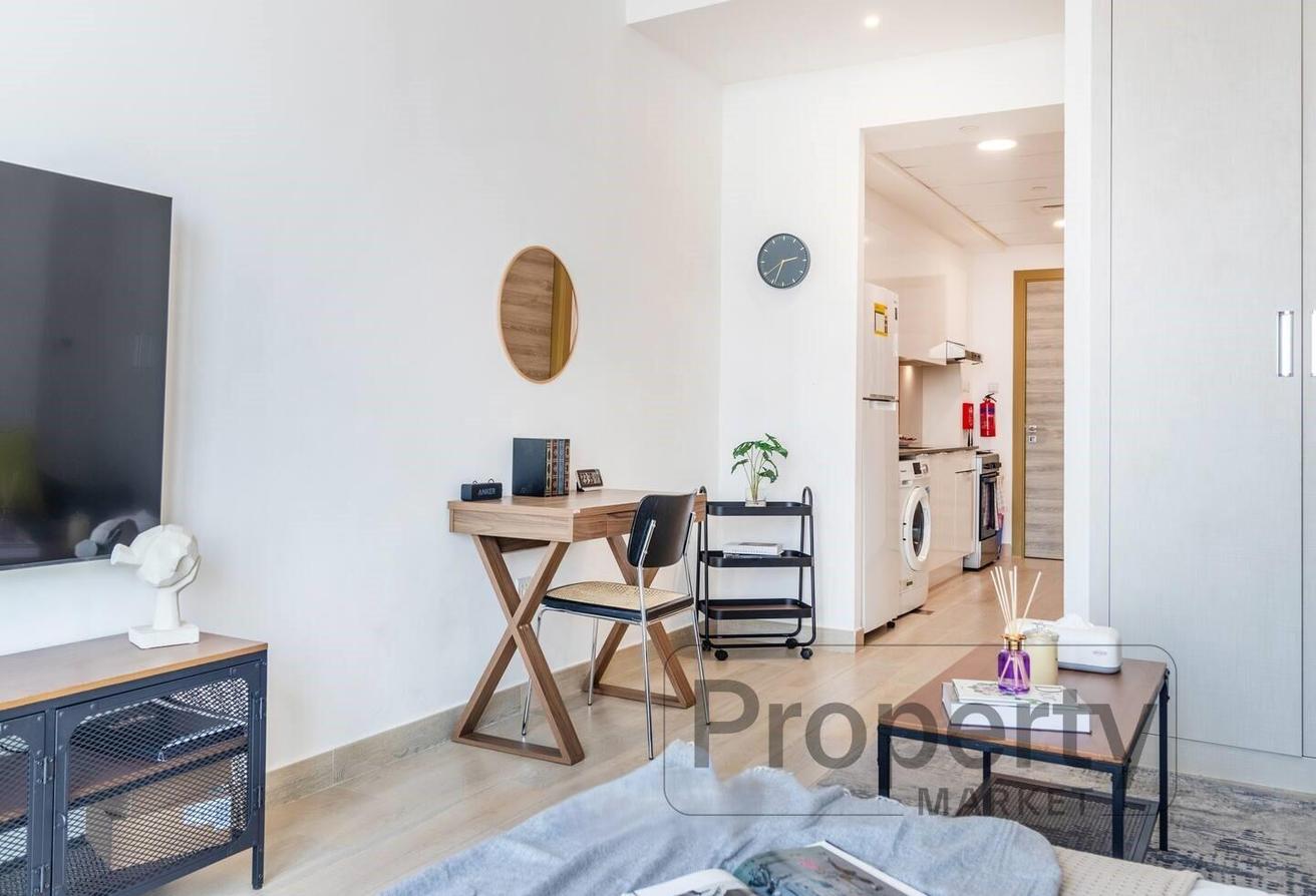 12Payments Option | Furnished | Balcony photo 4