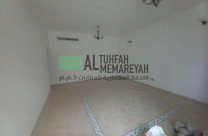 Apartment - 2 - 2 for rent in Thuraya Al Majaz Building - Al Majaz 3 - Al Majaz - Sharjah