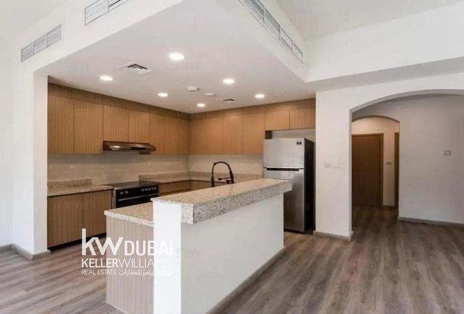 83227068 - Property Image 3