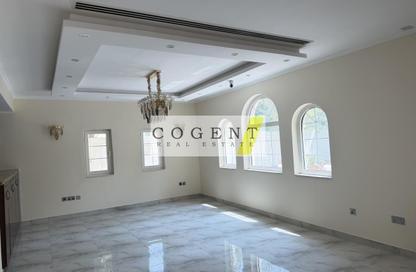 Villa - 3 - 5 for rent in District 7 - Jumeirah Park - Dubai