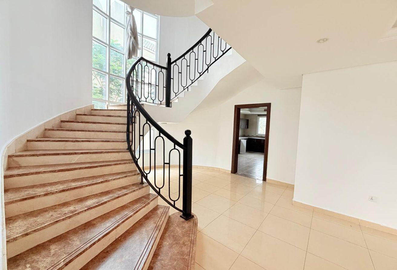 6 BEDROOM+MAIDS | READY TO MOVE | LUXURY VILLA photo 15