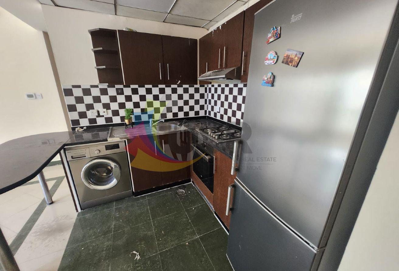 SUIT FOR STAFF | 1BHK NEAR METRO CHILLER FREE 60K photo 3