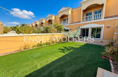 Townhouse - 1 - 2 for rent in District 8 - Jumeirah Park - Dubai