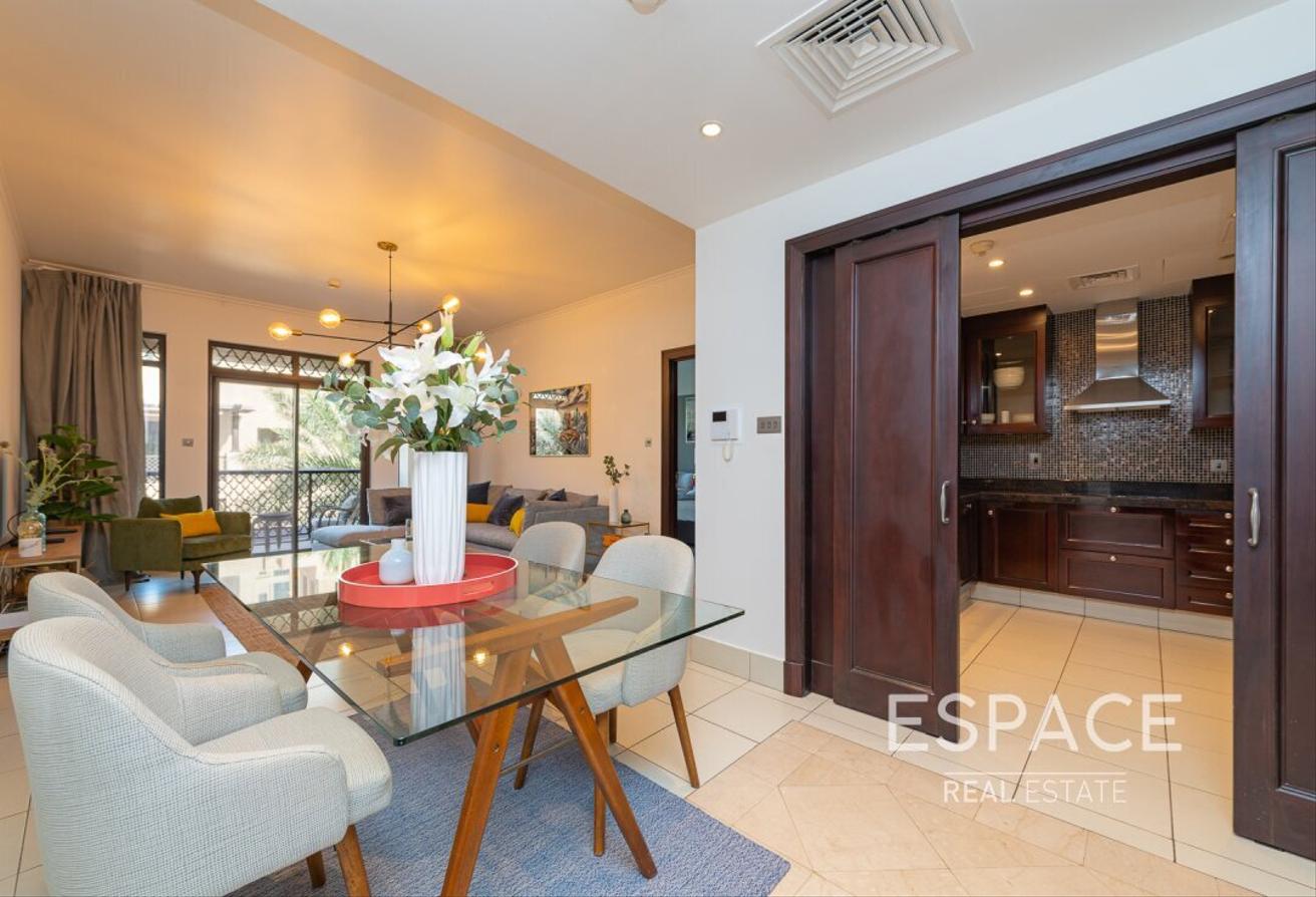 12 Payments | Easy To View | (Un)Furnished photo 4