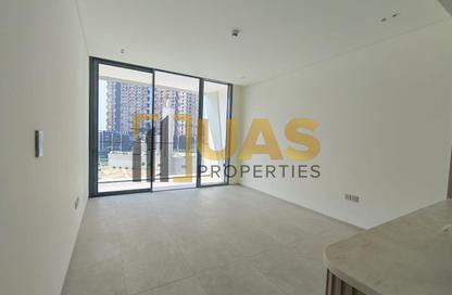 Apartment - 2 - 2 for rent in Binghatti Ivory - Dubai Healthcare City 2 - Al Jaddaf - Dubai
