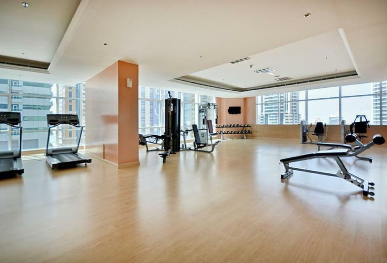 Spacious 1BR | Prime Dubai Marina Location |VACANT gallery image