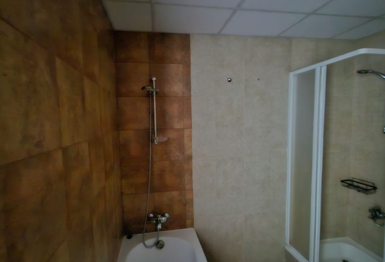 Spacious 1BR | Prime Dubai Marina Location |VACANT gallery image