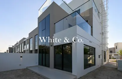 Villa - 5 Bedrooms - 4 Bathrooms for rent in Greenwoods - DAMAC Hills - Dubai