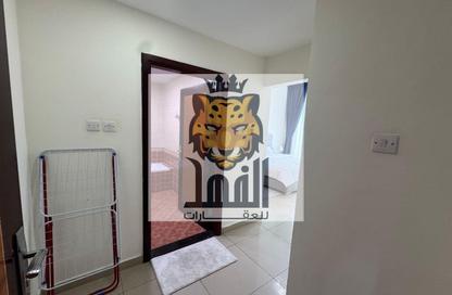 شقة - غرفة نوم - 2 حمامات للايجار في مساكن كورنيش عجمان - طريق كورنيش عجمان - عجمان