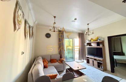 Apartment - 1 Bedroom - 1 Bathroom for rent in Mazaya 13 - Queue Point - Liwan - Dubai Land - Dubai