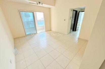 Apartment - 1 - 2 for rent in Al Mamzar - Al Mamzar - Sharjah - Sharjah Apartment - 1 - 2 for rent in Al Mamzar - Al Mamzar - Sharjah - Sharjah