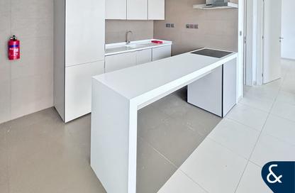 Apartment - 1 Bedroom - 2 Bathrooms for rent in West Avenue Tower - Dubai Marina - Dubai
