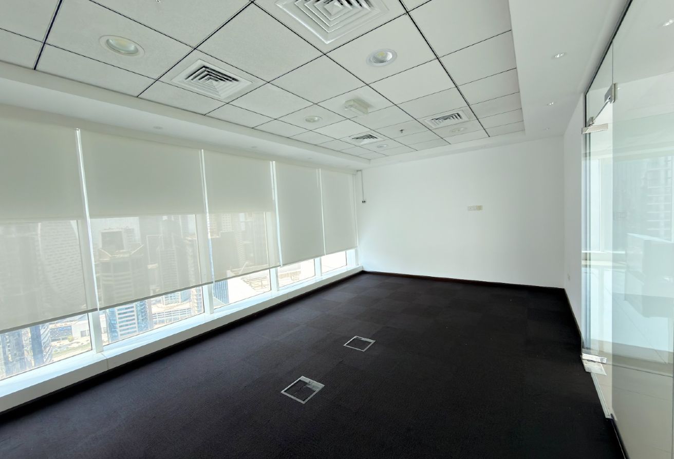 FULLY FITTED OFFICE FOR RENT | MULTIPLE CHEQUES gallery image