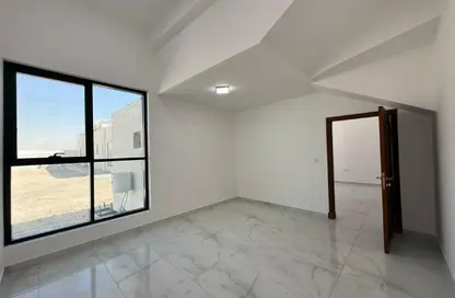 Apartment - 1 Bedroom - 1 Bathroom for rent in Bloom Living - Zayed City (Khalifa City C) - Khalifa City - Abu Dhabi