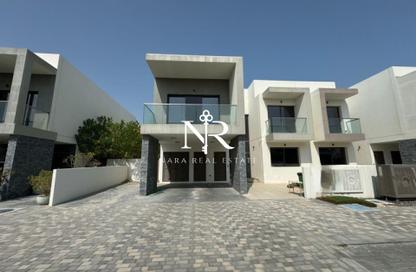 Villa - 4 Bedrooms - 5 Bathrooms for rent in Redwoods - Yas Acres - Yas Island - Abu Dhabi Villa - 4 Bedrooms - 5 Bathrooms for rent in Redwoods - Yas Acres - Yas Island - Abu Dhabi