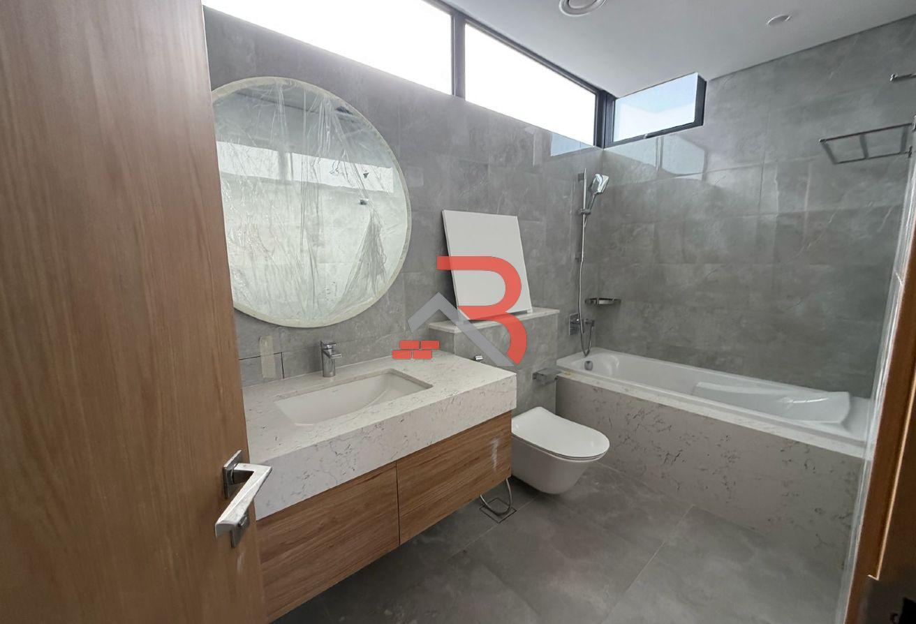 G+2 | Single Row | 6BR+Maid's | Private Elevator photo 5