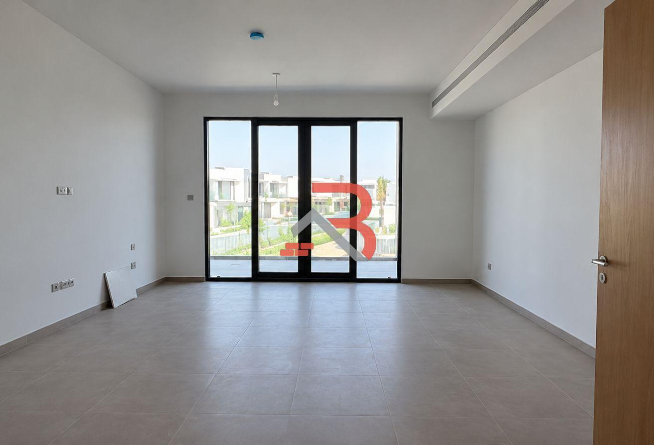 G+2 | Single Row | 6BR+Maid's | Private Elevator photo 15