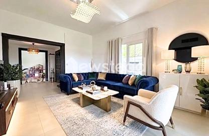 Villa - 3 Bedrooms - 4 Bathrooms for rent in Springs 14 - The Springs - Dubai Villa - 3 Bedrooms - 4 Bathrooms for rent in Springs 14 - The Springs - Dubai