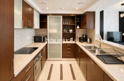 Apartment - 1 Bedroom - 2 Bathrooms for rent in Blakely Tower - Park Island - Dubai Marina - Dubai