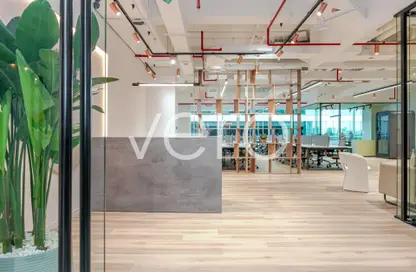 مكتب - استوديو - 5 حمامات للايجار في بزنس بارك مبنى 3 - إعمار بزنس بارك - شارع الشيخ زايد - دبي