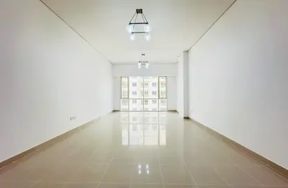 Apartment - 1 Bathroom for rent in Nova Tower - Dubai Silicon Oasis - Dubai